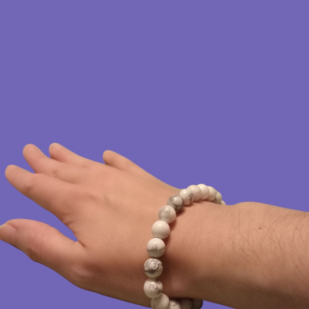 Howlite Gemstone White and Gray Beaded Bracelet